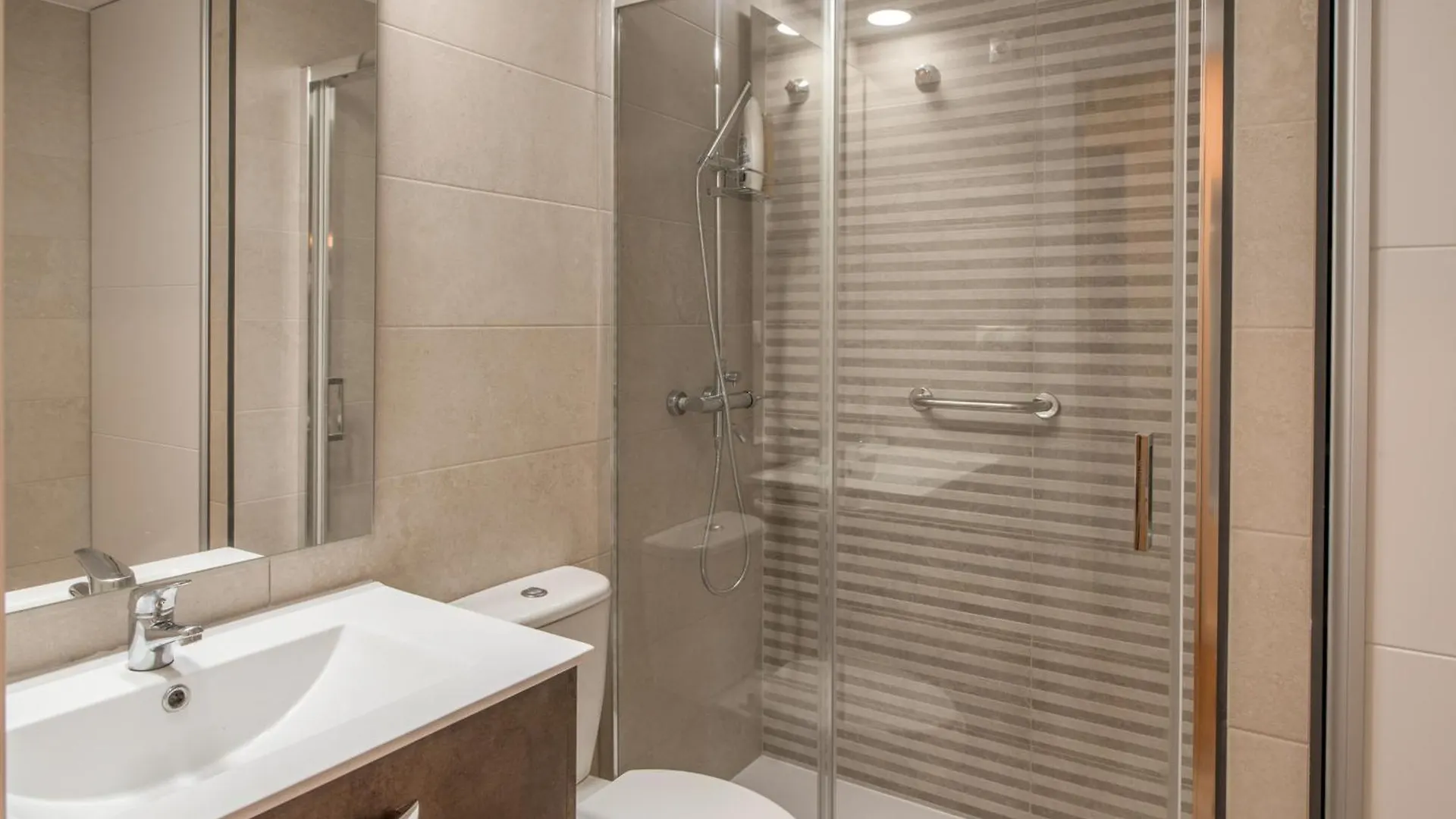 Brisare Mar - Apartamento Para 4 Personas A 1 Min De La Playa Con Piscina En Marbellac Appartement